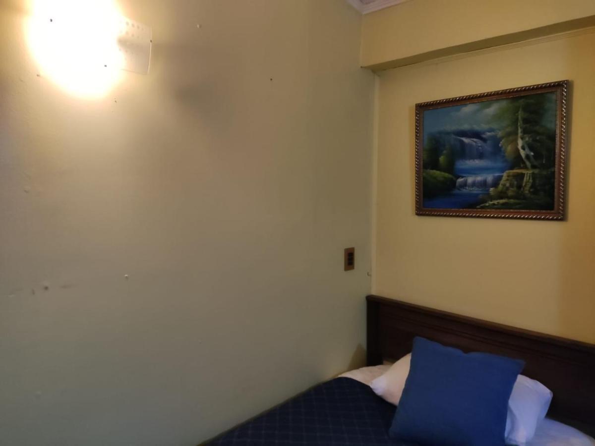 Hostal Rayen Centro Temuco Bagian luar foto